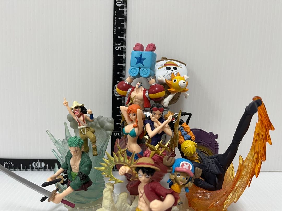 ワンピース フィギュア全5体セット組合せ1体モノ - メルカリ