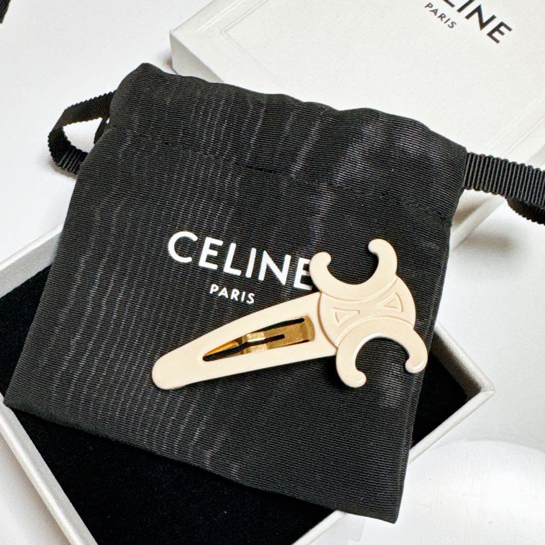 CELINE セリーヌ トリオンフ ラージ スナップ ヘアクリップ - メルカリ