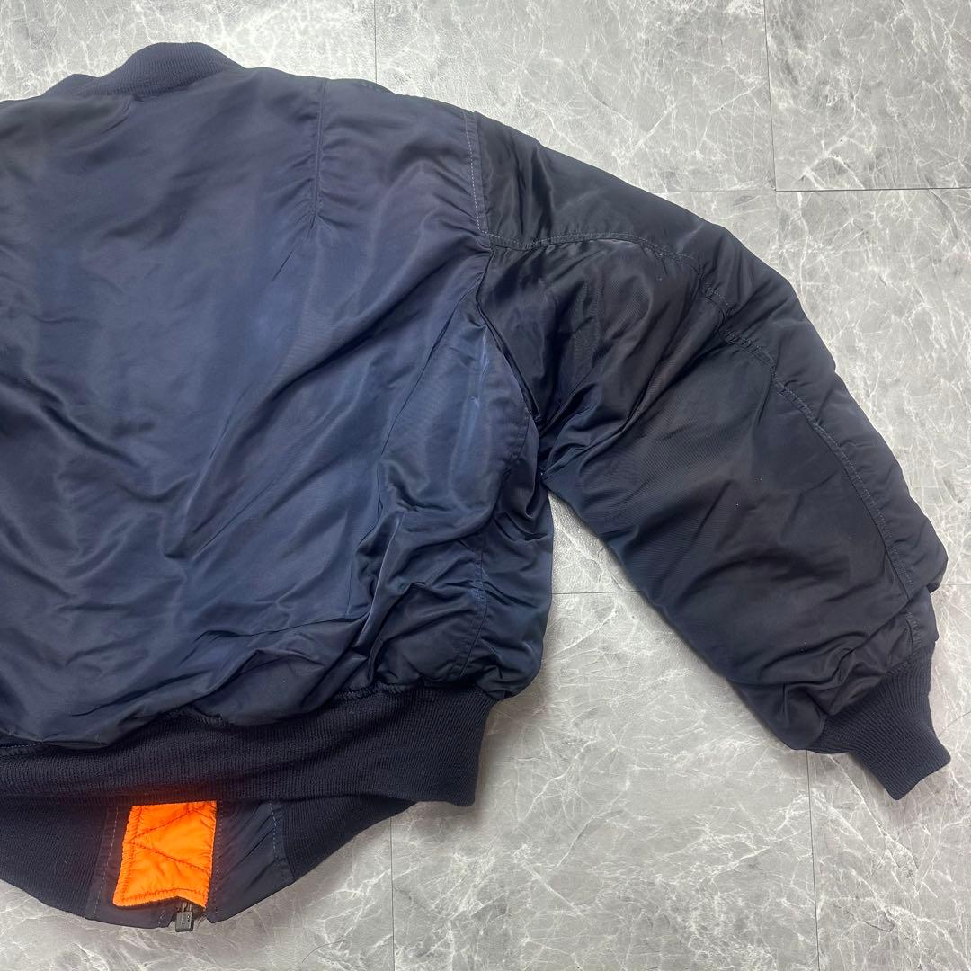 希少】アルファ MA-1 SCOVILL J-8279D 69s ネイビー Lの通販はau PAY