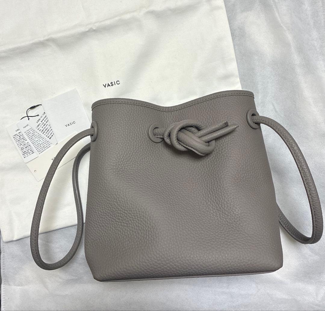 VASIC BOND MIN 2way ショルダー ハンドバッグ　アッシュ VASIC(ヴァジック)｜Bond Mini 2wayハンドバッグ/フォゲ の通販