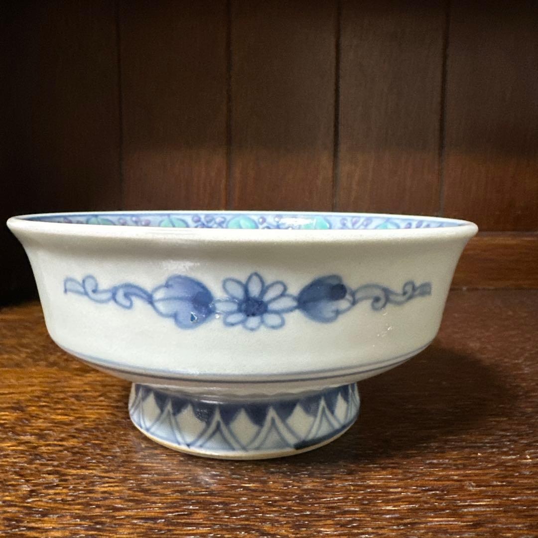 佐藤走波(六代)染錦. 椿華文. 高台鉢 - メルカリ