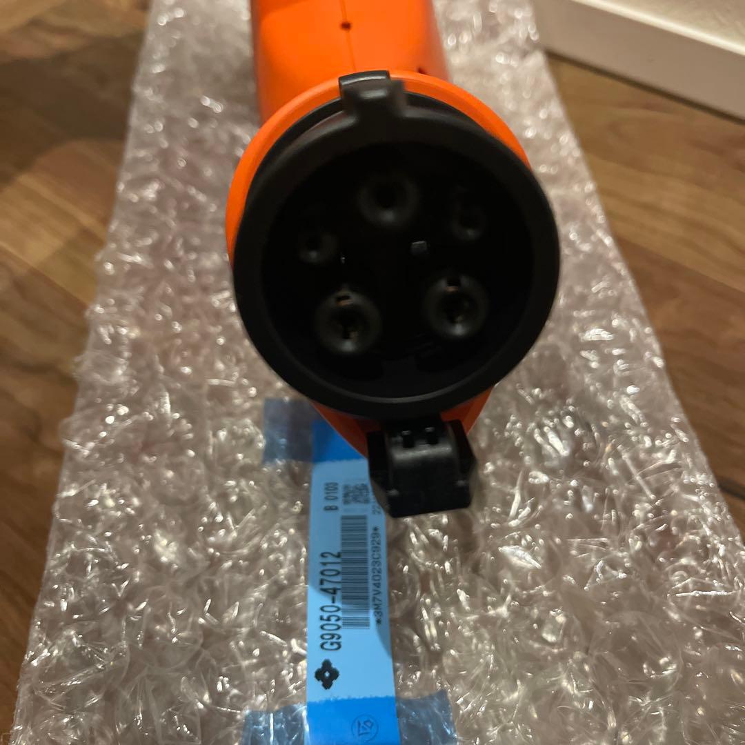 トヨタ純正 プリウスphv ヴィークルパワーコネクター外部給電zvw52