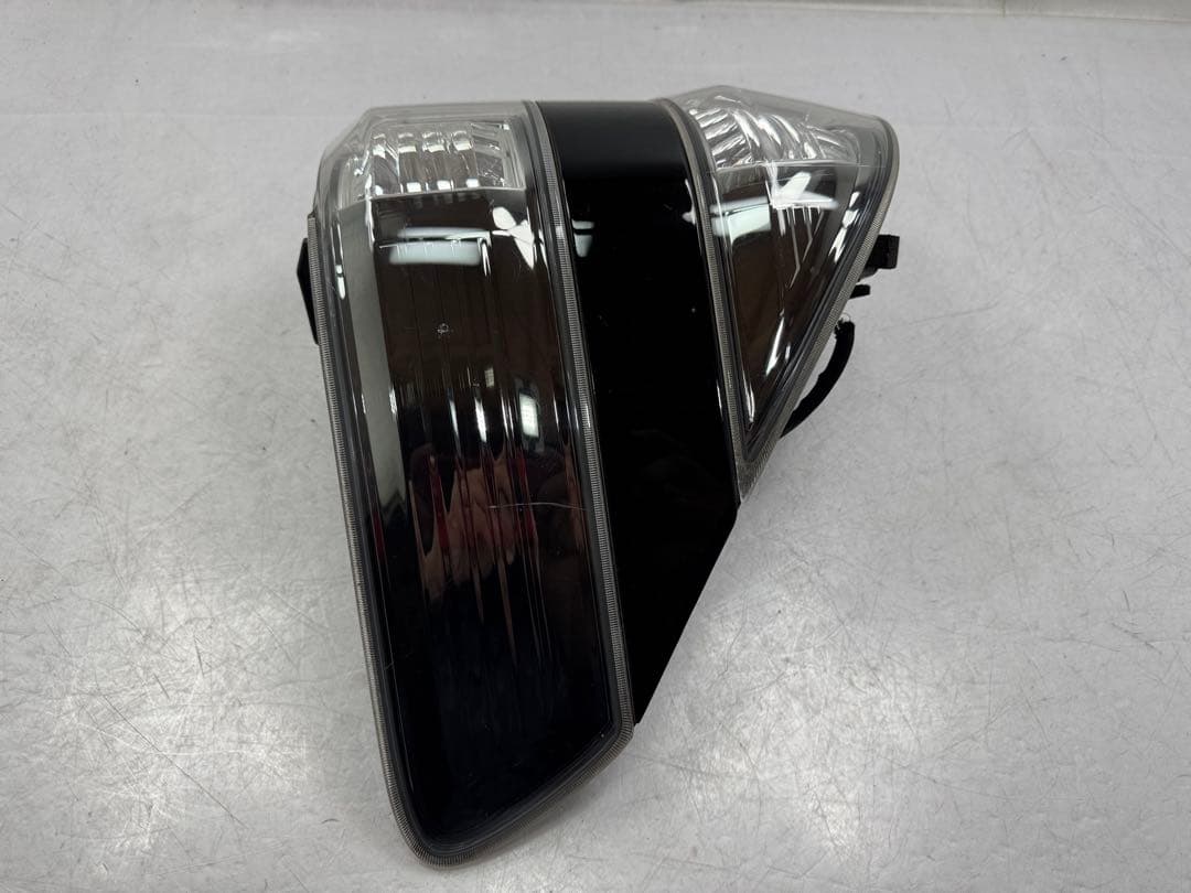 ヴェルファイア DBA-ANH20W 左テールランプ 2.4Z 758-29