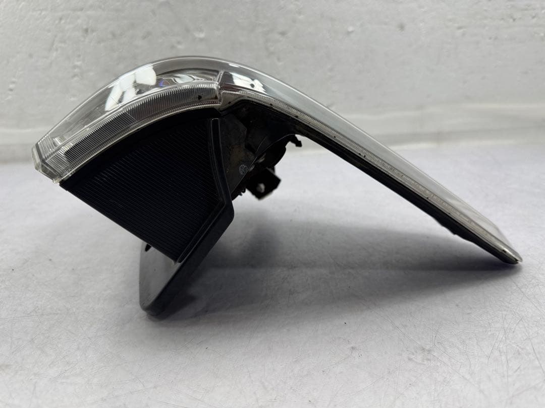 ヴェルファイア DBA-ANH20W 左テールランプ 2.4Z 758-29