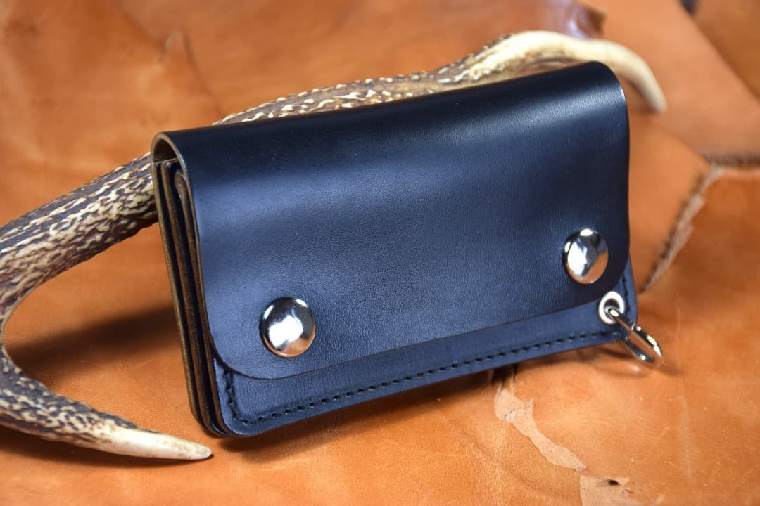 MARYAM社　ホースバット ミニ財布　小銭入れ　　馬革　黒　茶芯 MARYAM社 ホースバット 小銭入れ コインケース 馬革 黒 茶芯 - メルカリ