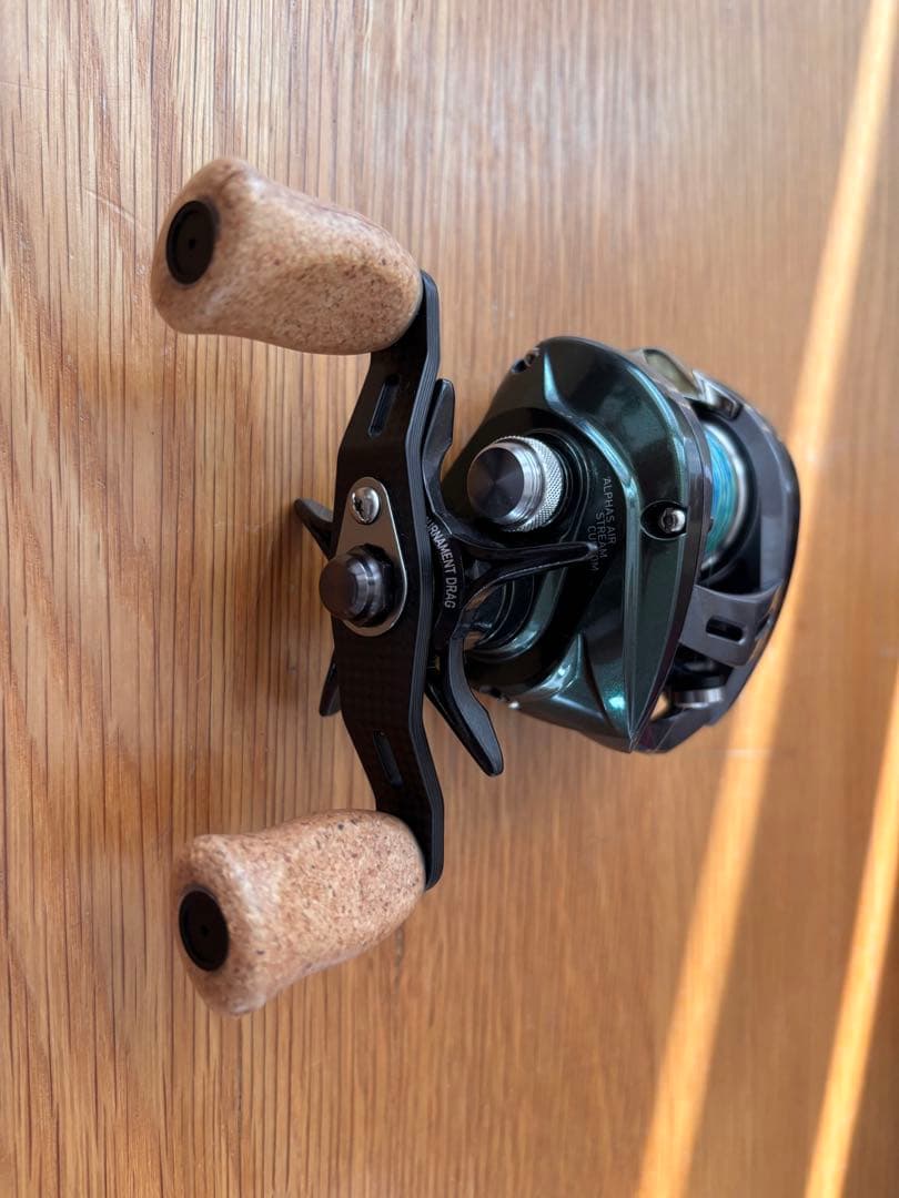 ALPHAS AIR STREAM CUSTOM 7.2R ルアー用ベイトリール