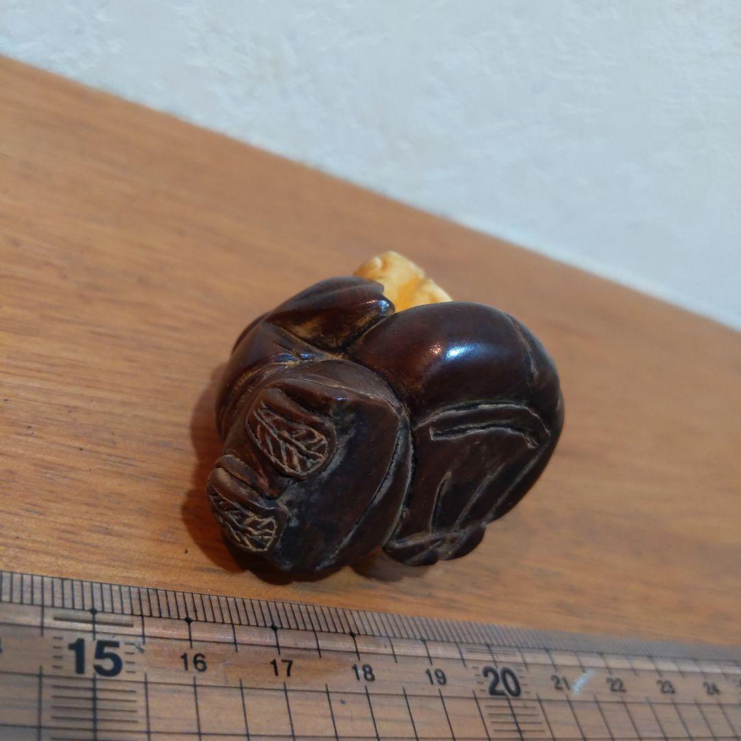 時代提物 縁起物置根付 木彫り×天然素材 【大黒様と猿】高約4.1