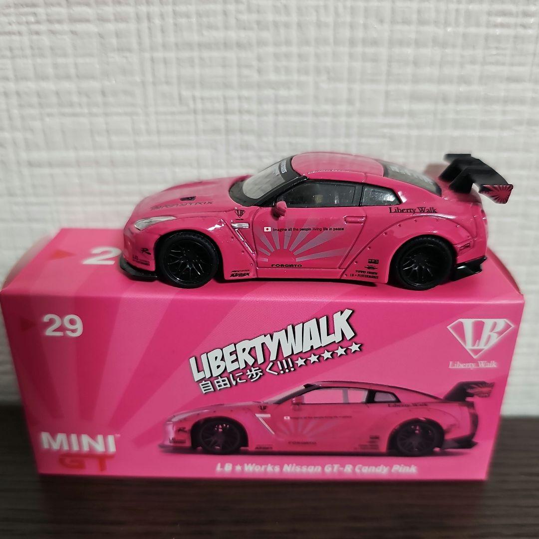 ミニカー LIBERTY WALK Nissan GT-R R35 Candy Pink NEW 2025 Jada Pink Slips Nissan GT-R R35 LBWK Liberty Walk 2.0 1