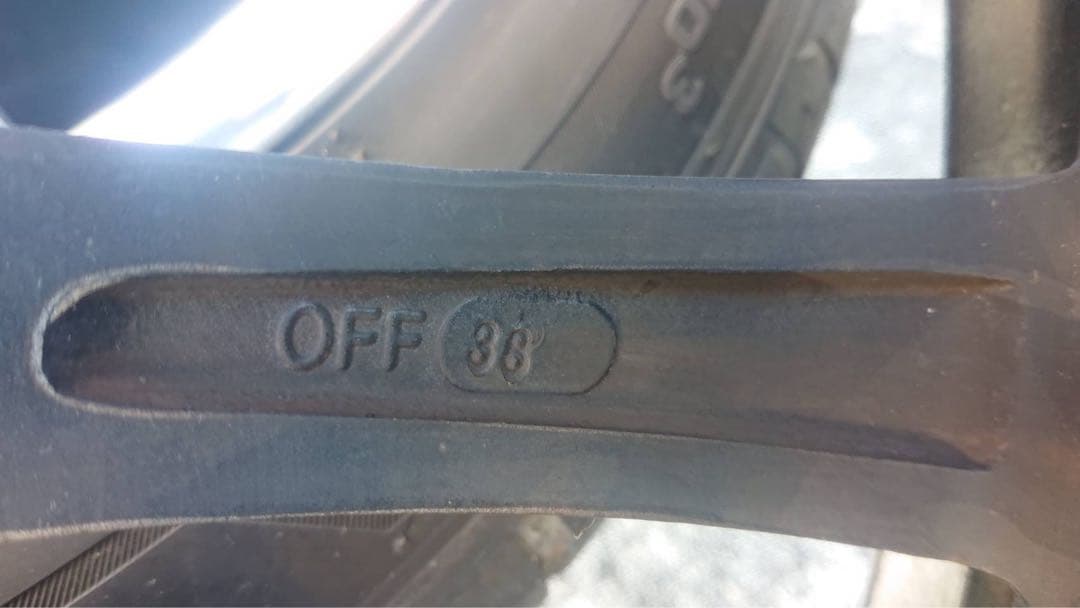 19インチ ホイールタイヤセット 商品引き取りの場合15000円にてご対応