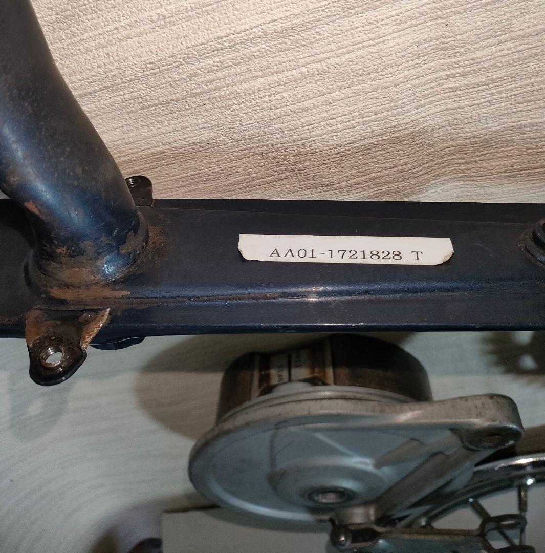 プレスカブ リヤホイール、スイングアーム リム腐食穴有り - メルカリ