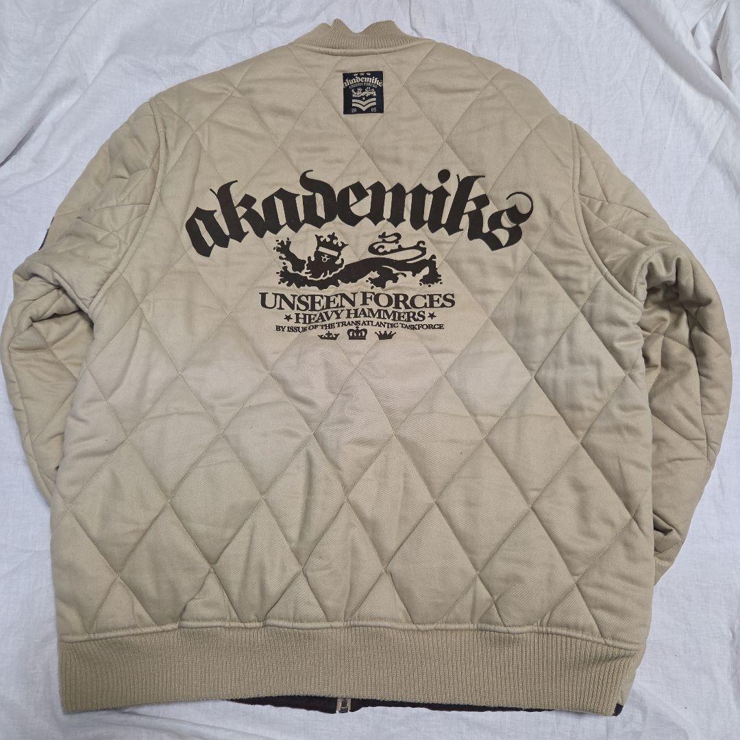 akademiks アカデミクス キルティングジャケット L ベージュ Y2K XJK-KILT（ストレッチ中綿キルティングジャケット）BEIGE - OUTERWEAR