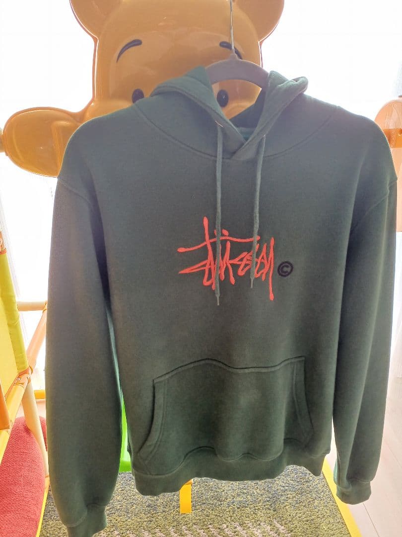 Stussyオリーブ(完売品)パーカー フード付きスポーツウェア 大人気