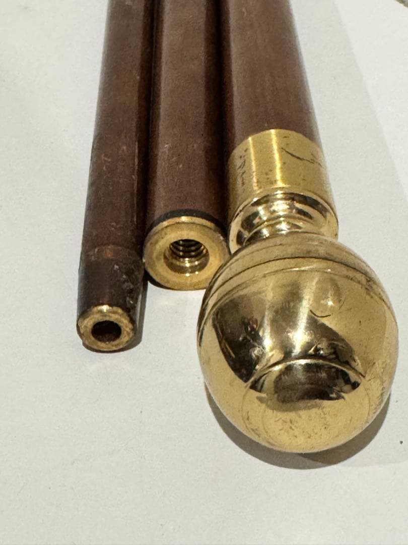 ビンテージの航海用真鍮製ボールノブ付きビクトリア朝風木製