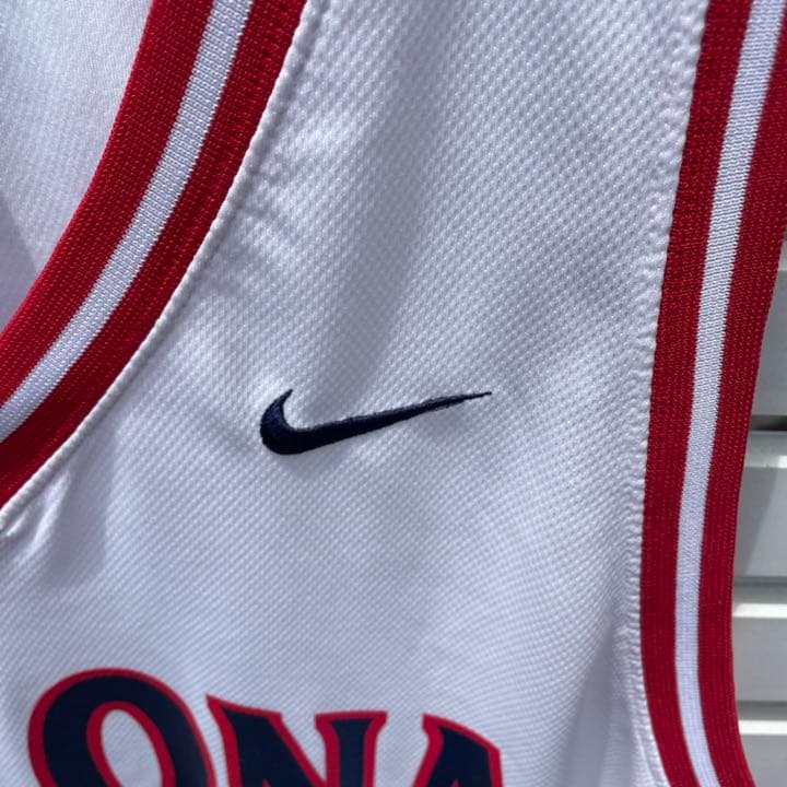 NIKE × アリゾナ大学 ロゴ刺繍 XXLサイズ 古着 バスケ ゲームシャツ