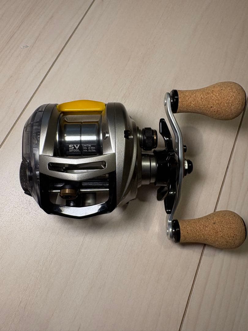 メガバス　ラウダ 58 美品　ベイトリール　右ハンドル　本体のみ付属品ありません メガバス FX 68 R 右ハンドル（ベイトリール) - 釣具のポイント
