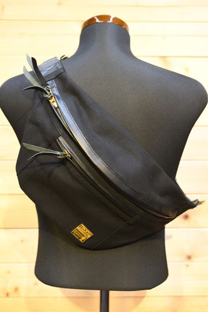 TROPHY CLOTHING Day Trip Bag