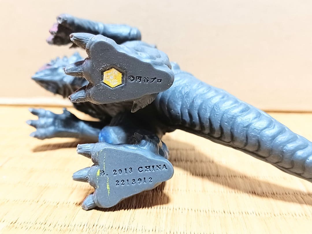 ⭐ライブサインあり⭐ ガルベロス 全長14cm ウルトラマン 怪獣ソフビ