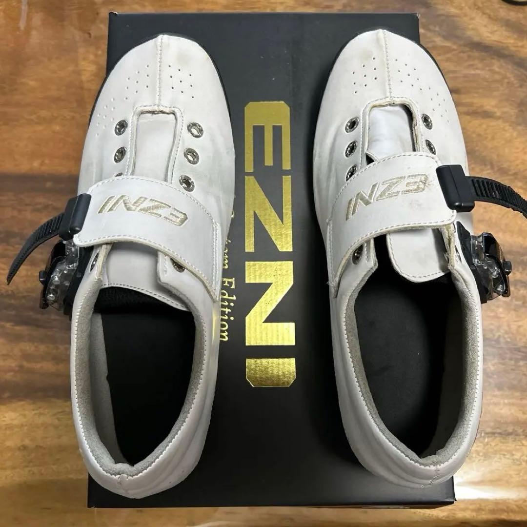 EZNI 競輪 ホワイト シューズ - メルカリ
