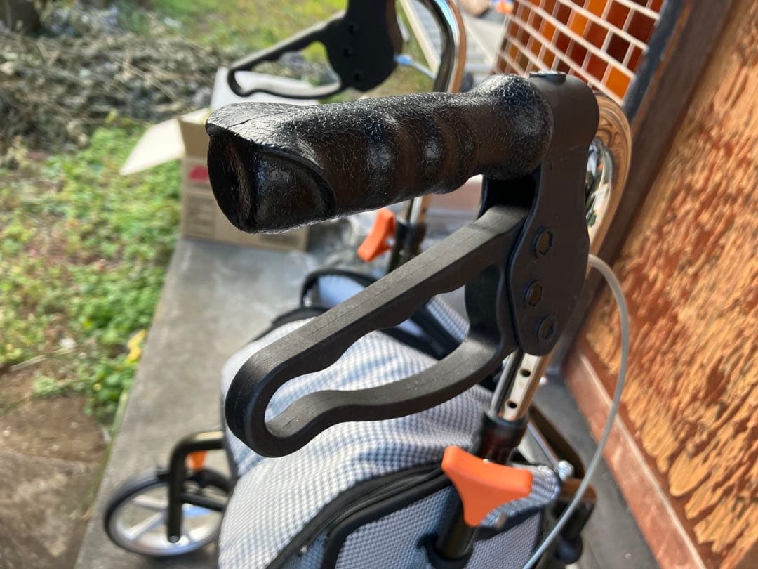 三輪歩行車 トライウォーカー カゴ無しTR-62BK