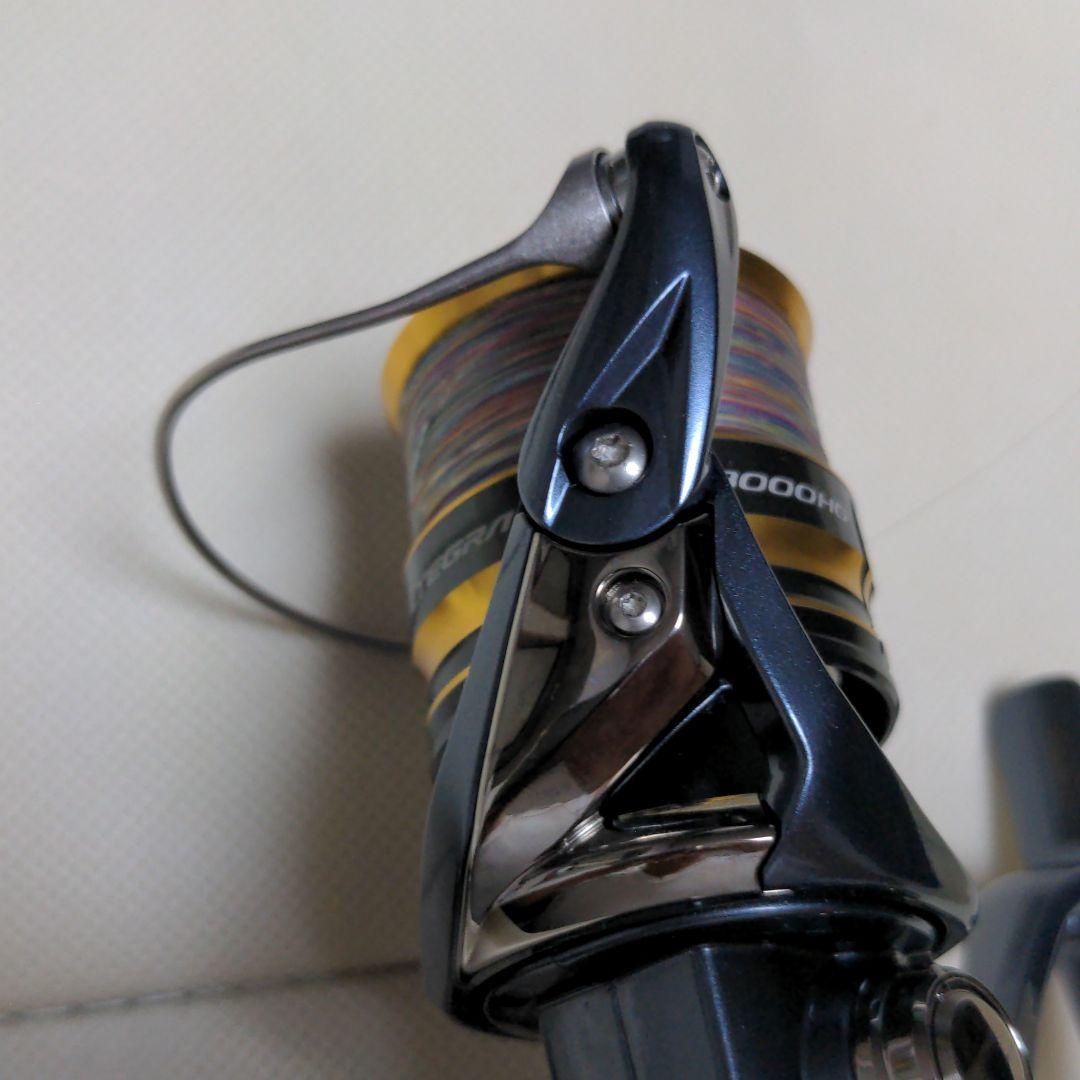 極美品 シマノ リール 17 アルテグラ C3000 ナイロンライン(2号)付
