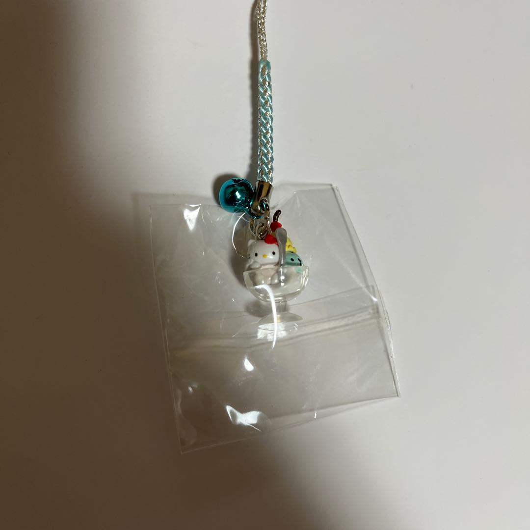 504 ハローキティ パフェ 根付けストラップ アイス - メルカリ