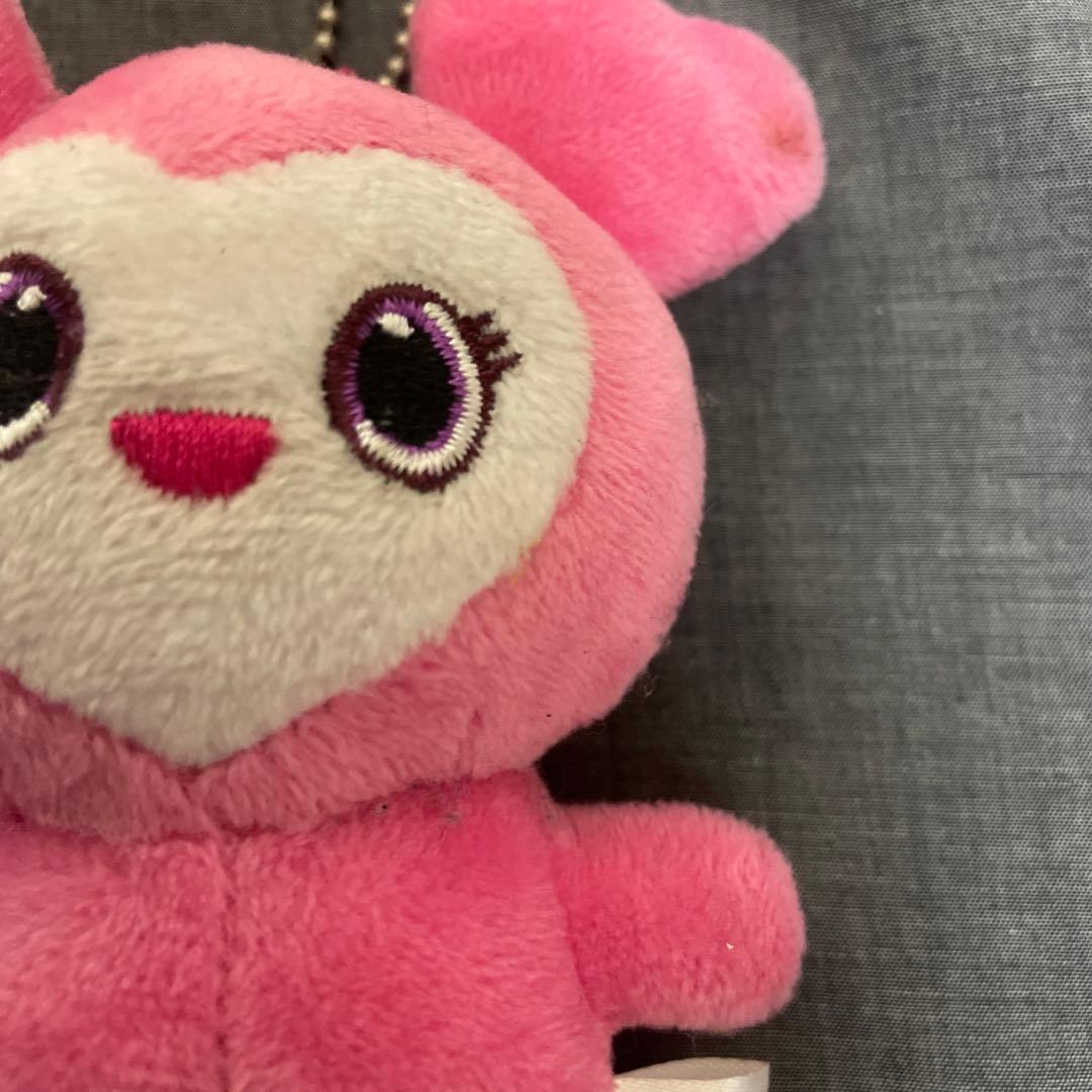 TWICE ラブリーちゃん ぬいぐるみストラップ MOMO - メルカリ