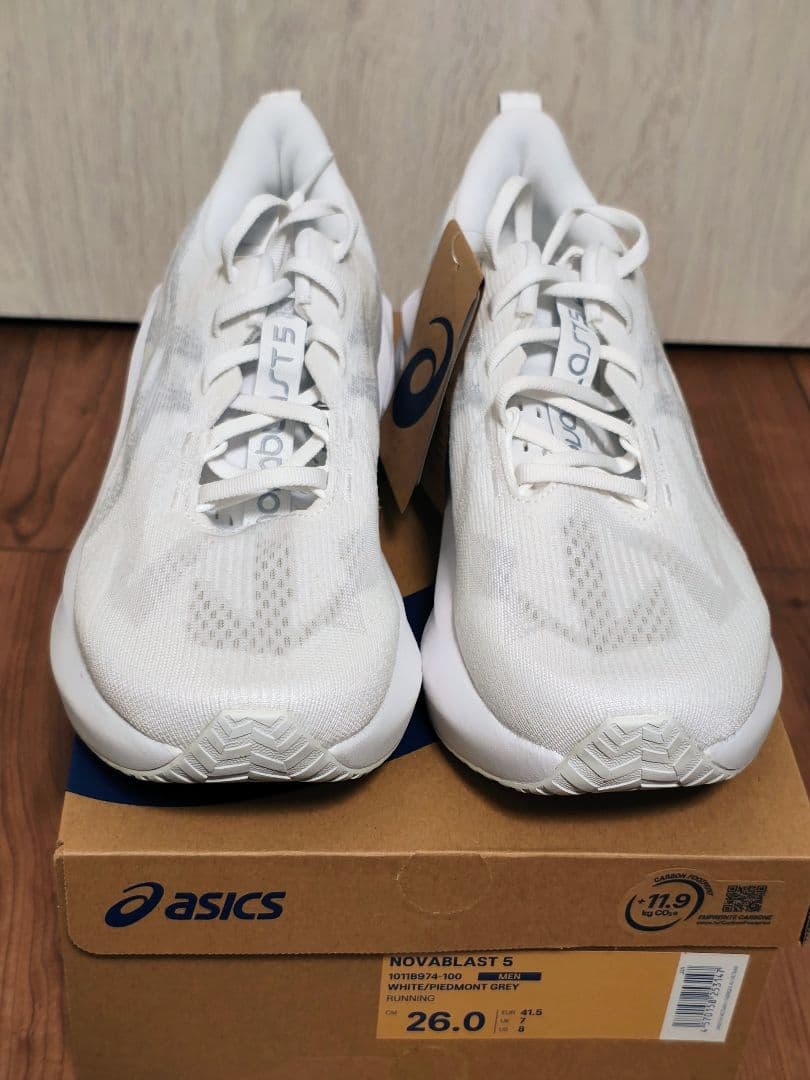 【新品未使用】アシックスASICS NOVABLAST5 ホワイト 26.0cm