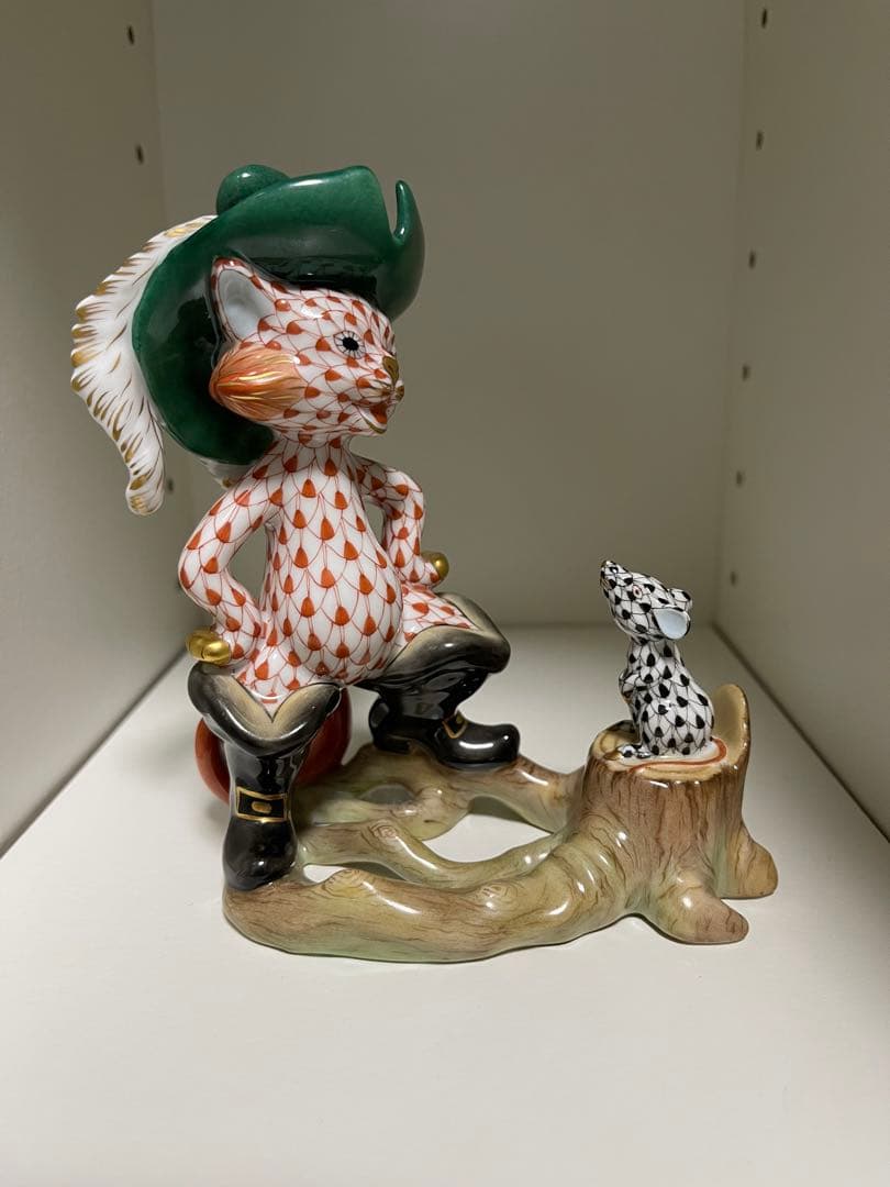 HEREND ヘレンド　フィギュリン　【長靴を履いた猫】 HEREND ヘレンド ハンガリー フィギュリン 【長靴を履いた猫】 - メルカリ