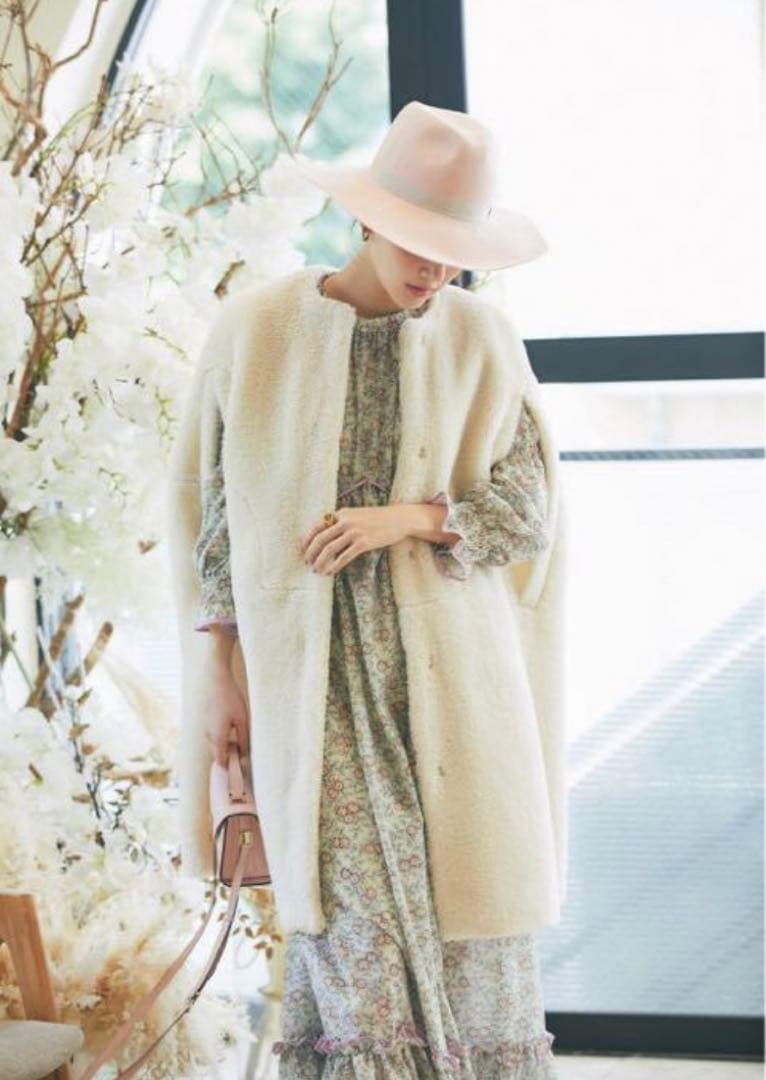 SEVENTEN セブンテン/ファージレ ボアロングケープ/Mの通販はau PAY