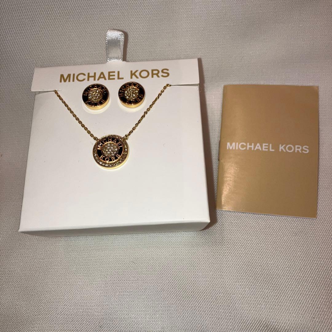 マイケルコース ピアス ネックレス セット - メルカリ