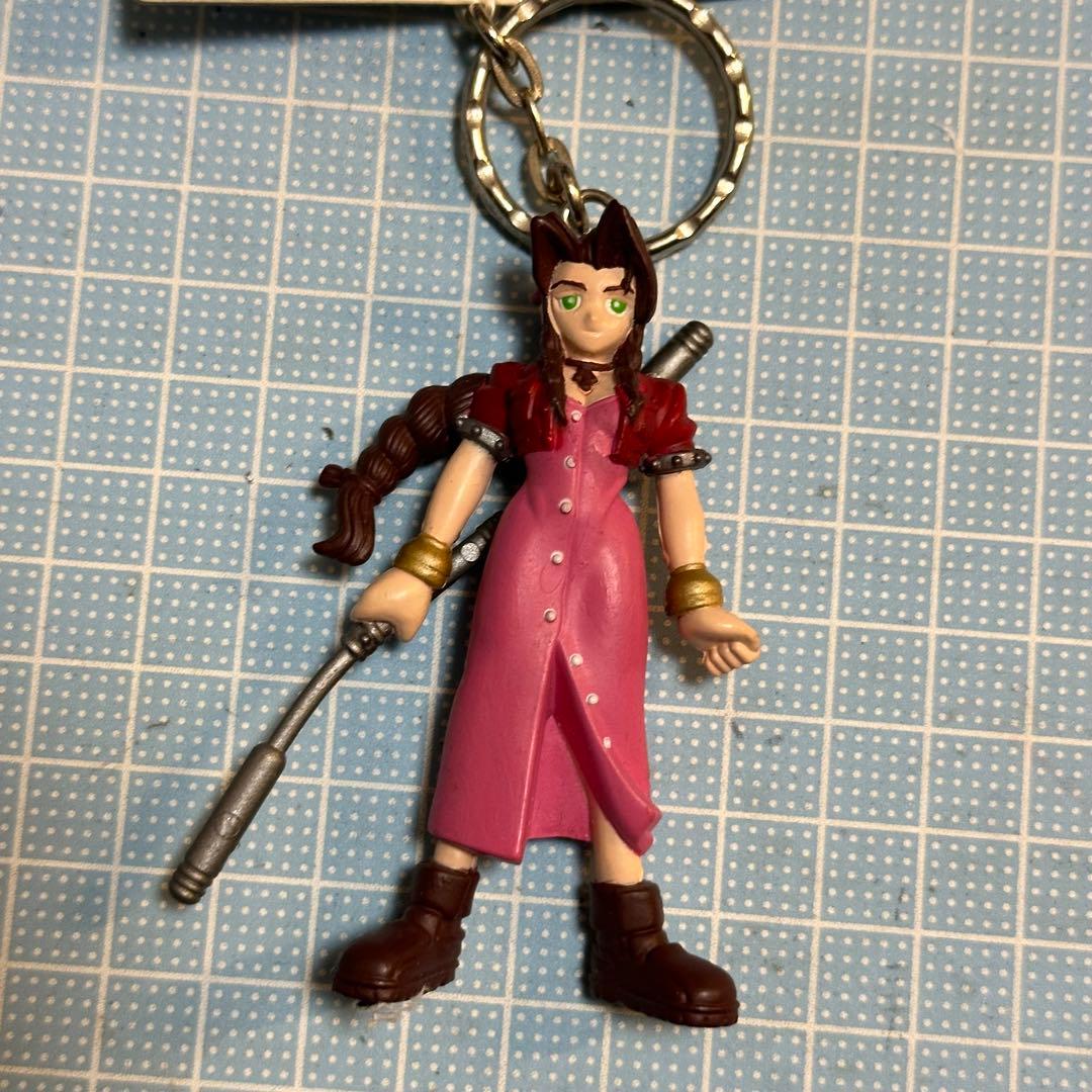 ファイナルファンタジー7 フィギュアキーホルダー クラウド チョコボ