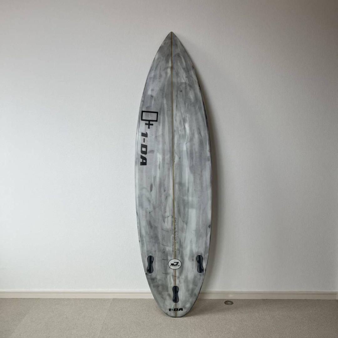 ショートボード 5’8” 1/2 23.4L 1DAシェイプス ラウンドテール