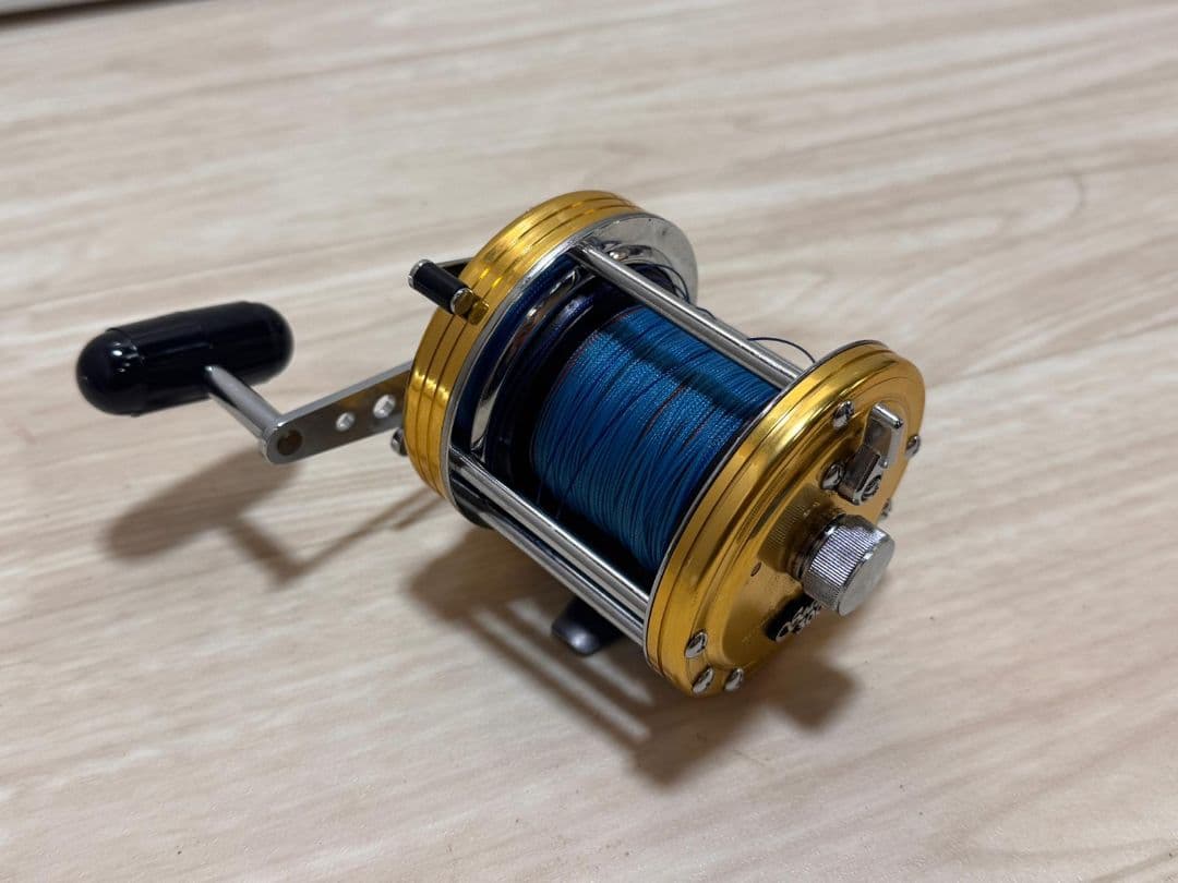 Sealine 両軸リール 300モデル 金色と青色 - メルカリ