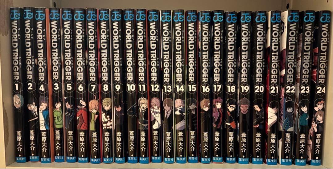 ワールドトリガー 全巻(1～29巻)＋オフィシャルデータブック ワールドトリガー 1〜29巻（既刊全巻）+オフィシャルデータブック