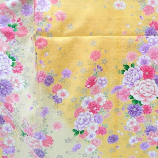 正絹☆やさしげなパステルトーンの花々の舞が清らか＆フェミニンな