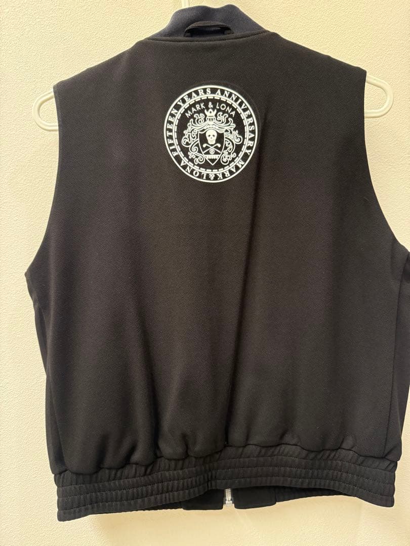 MARK & LONA レディース ベスト 36 黒 美品 ゴルフウェアー