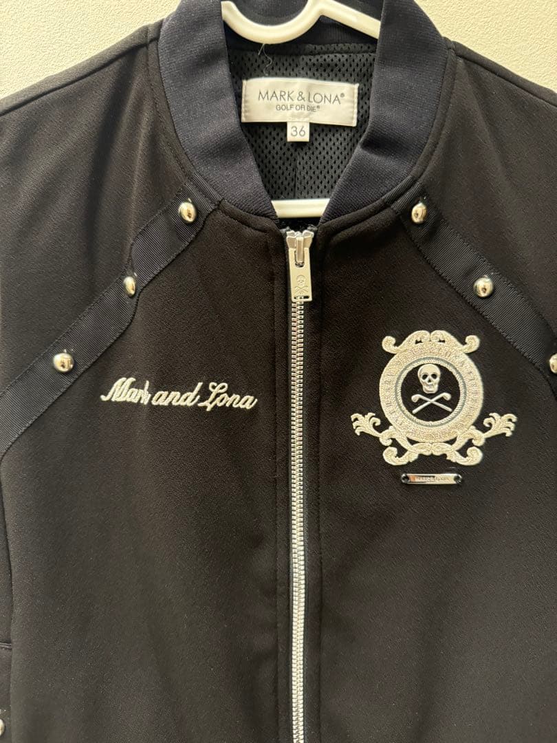 MARK & LONA レディース ベスト 36 黒 美品 ゴルフウェアー