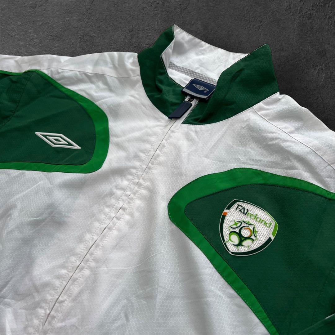 00s UMBRO アイルランド代表 ナイロンジャケット ドローコード 短丈 L