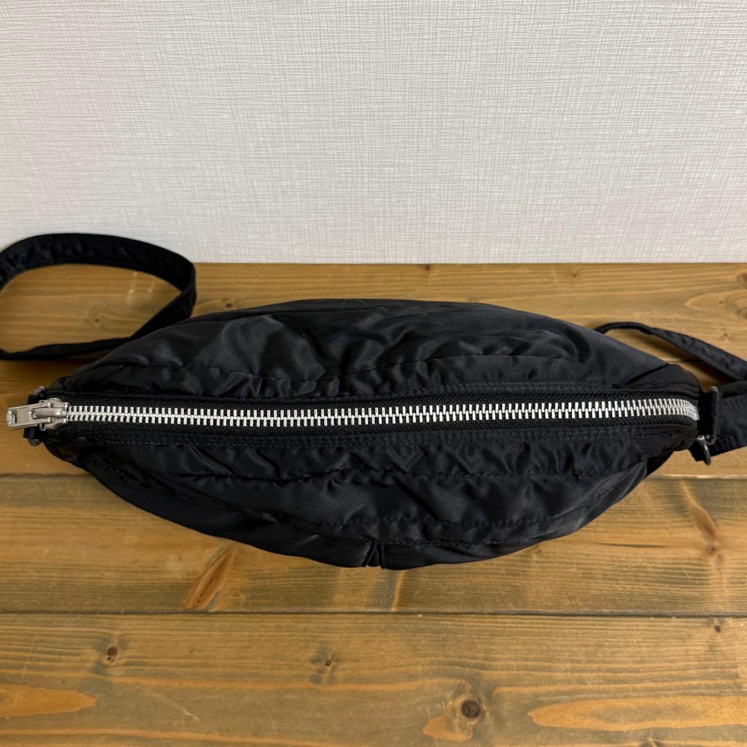 PORTER ポーター タンカー ショルダーバッグ オーバル ハーフムーン