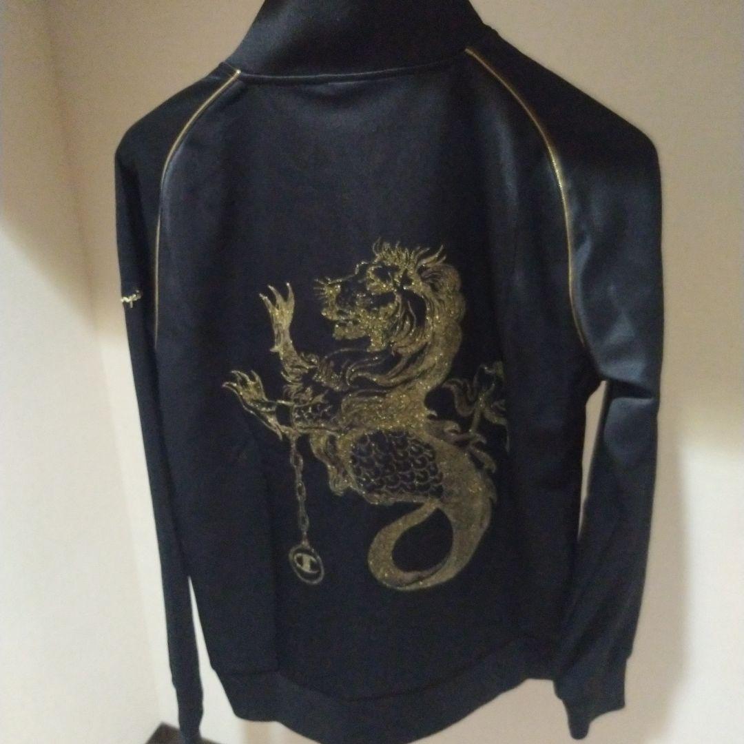 ドレスキャンプ　x Champion 黒 ジャージ 金色ドラゴン刺繍 DRESSCAMP - 【格安】ドレスキャンプ×チャンピオン コラボジャージ