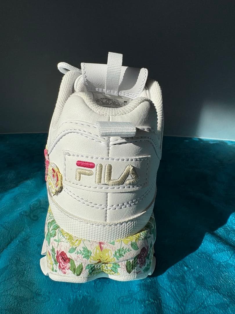 【極美品】スニーカー LauraAshleyx atmospink 23.5cm