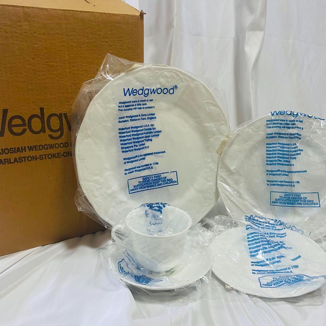 廃盤】業務用 ウェッジウッド 黒壺 ストロベリーバイン 食器セット 未