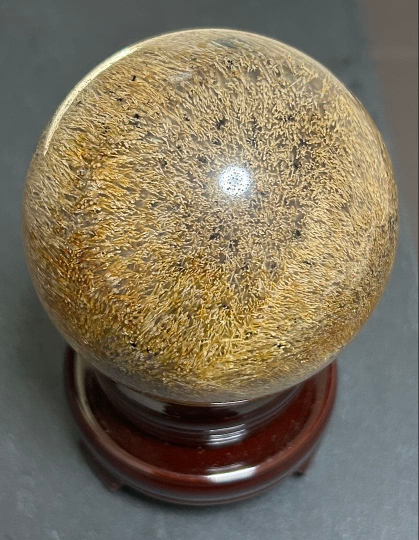 ゴールデンルチルクォーツクリスタル　丸玉　404.5g