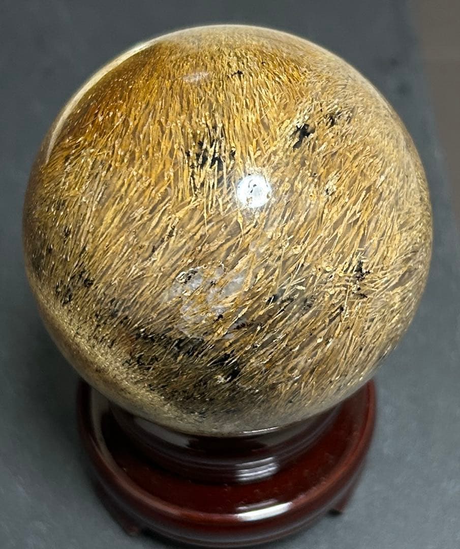 ゴールデンルチルクォーツクリスタル　丸玉　404.5g