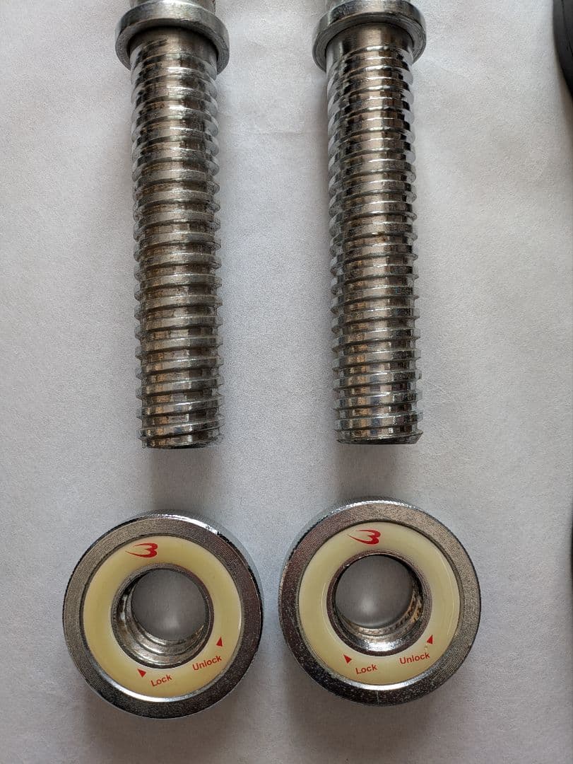 ボディメーカー　ダンベルセット　 5kg×2枚 1.25kg×4枚、シャフト2本