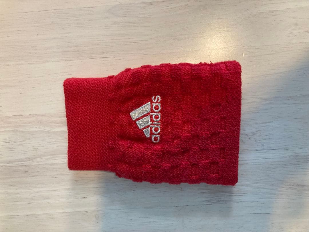 adidas レッド リストバンド 坂本勇人 - メルカリ