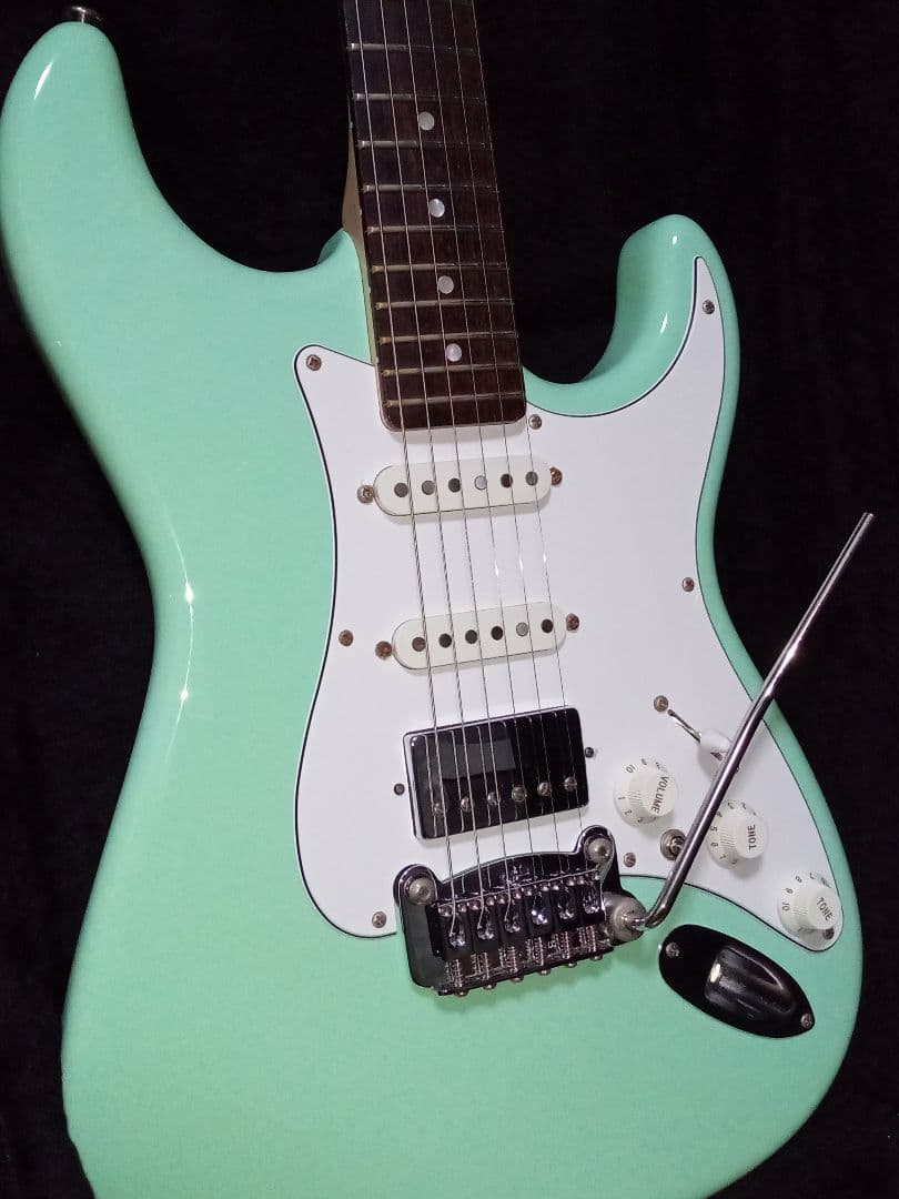 完璧ストラト∼超絶レア/G&L Legacy USA リアハム グリーン - メルカリ