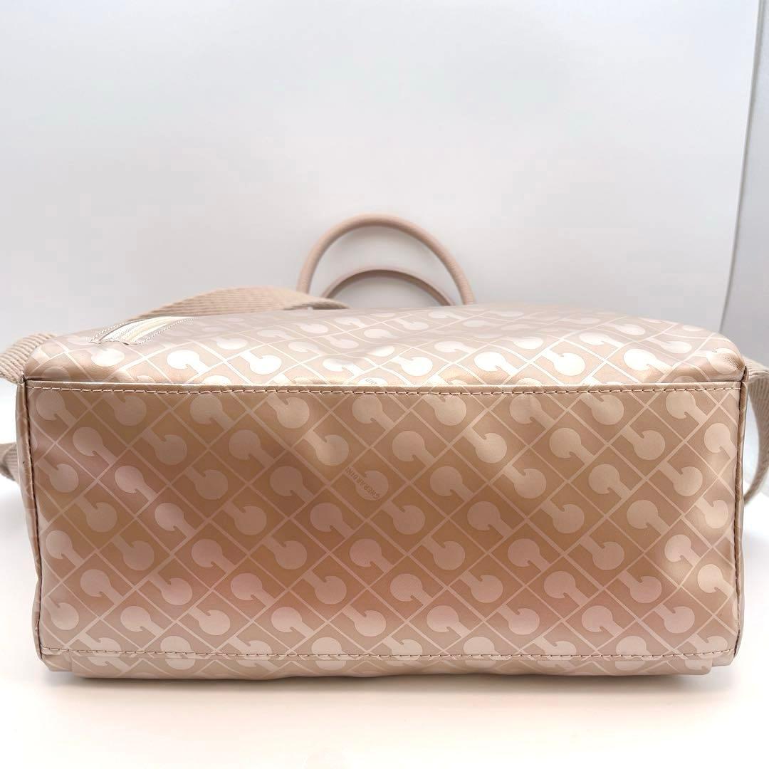 美品✨GHERARDINI ベージュ ロゴ リュック