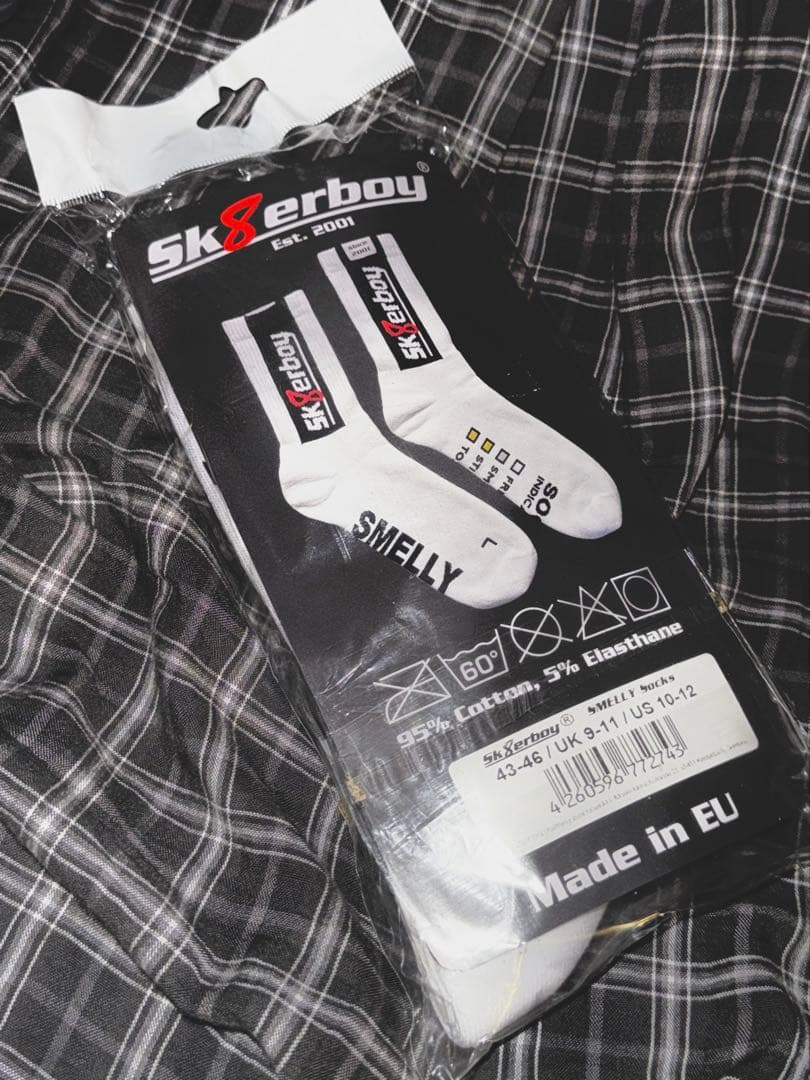 欧米限定 新品未使用Sk8erboy SMELLYSOCKS ソックス ホワイト - メルカリ