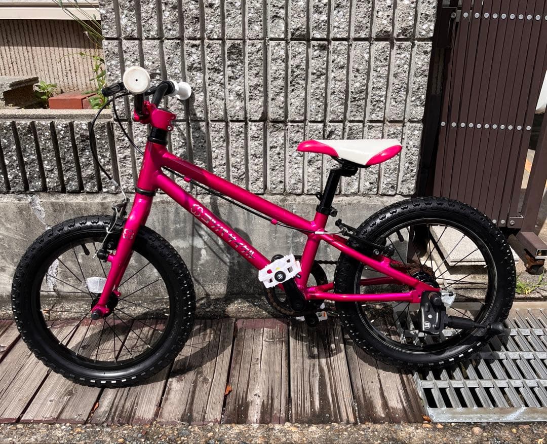 (送料込み)ヨツバサイクル 16インチ　クリスタルピンク ヨツバサイクルの新色 クリスタルピンク 入荷しました！ | セオ